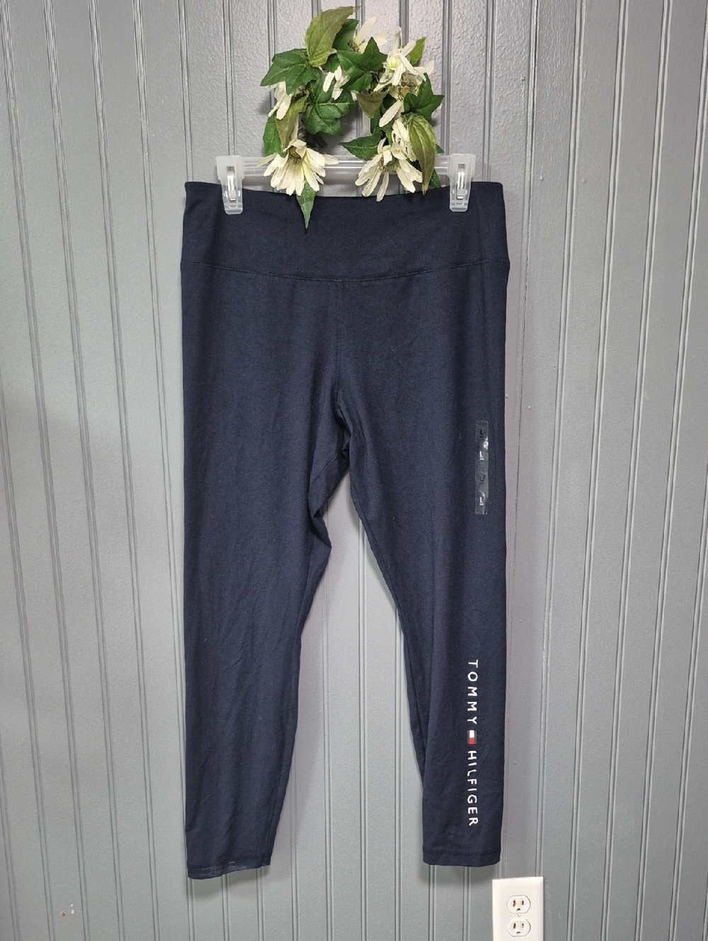 NWOT Tommy Hilfiger Leggings